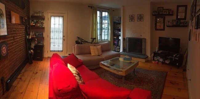 Building Photo - 109 Warren Ave