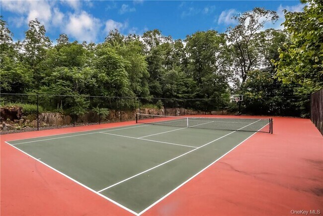 Building Photo - 107 Winding Ridge Rd