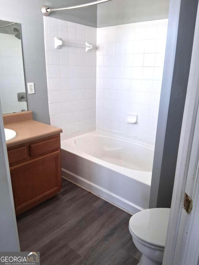 Building Photo - 132 Hawkeye Ln NW