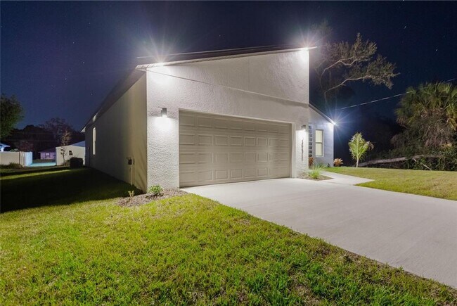Building Photo - 3473 S San Mateo Dr