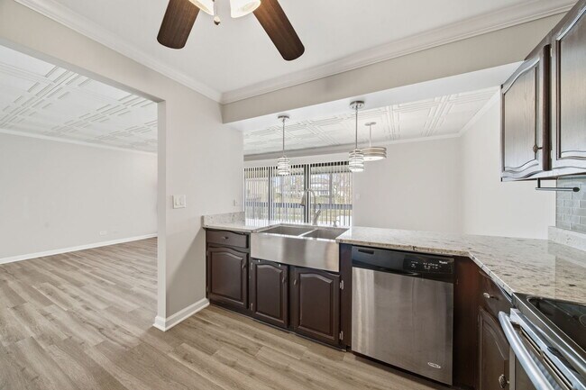 Building Photo - 15700 86th Ave