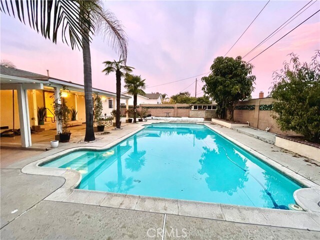 Building Photo - 10422 S Oakhaven Dr