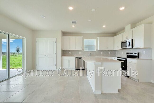 Building Photo - 7756 Syracuse Dr