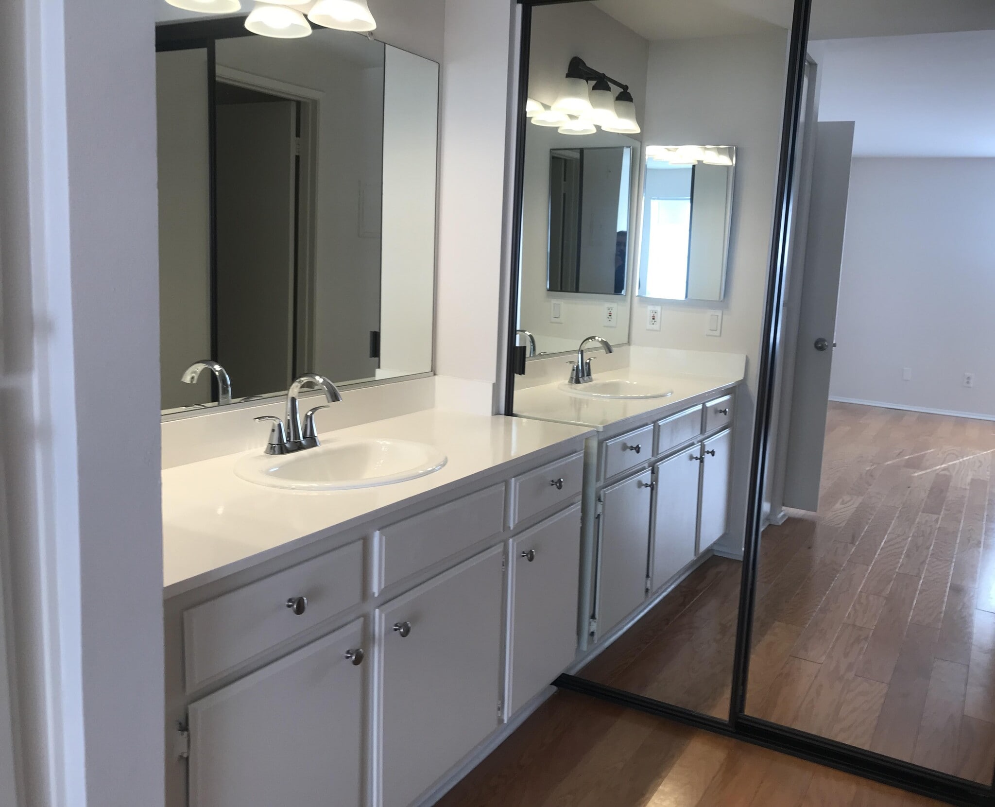 Building Photo - 12283 Carmel Vista Rd