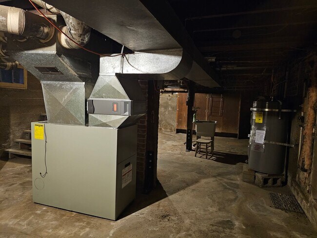 Building Photo - 1101 Stan Wilcox Rd