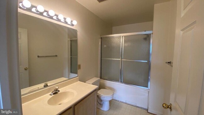 Building Photo - 306 Gatehouse Ln