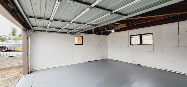 Building Photo - Rare opportunity to live in a stunning 5 B...