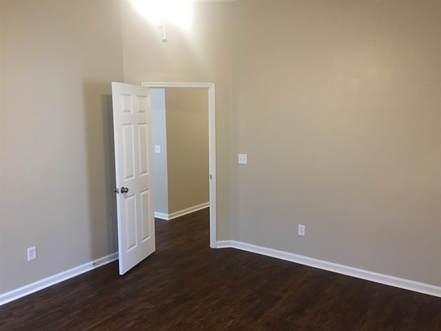 Building Photo - 840 Mackenzie Cir