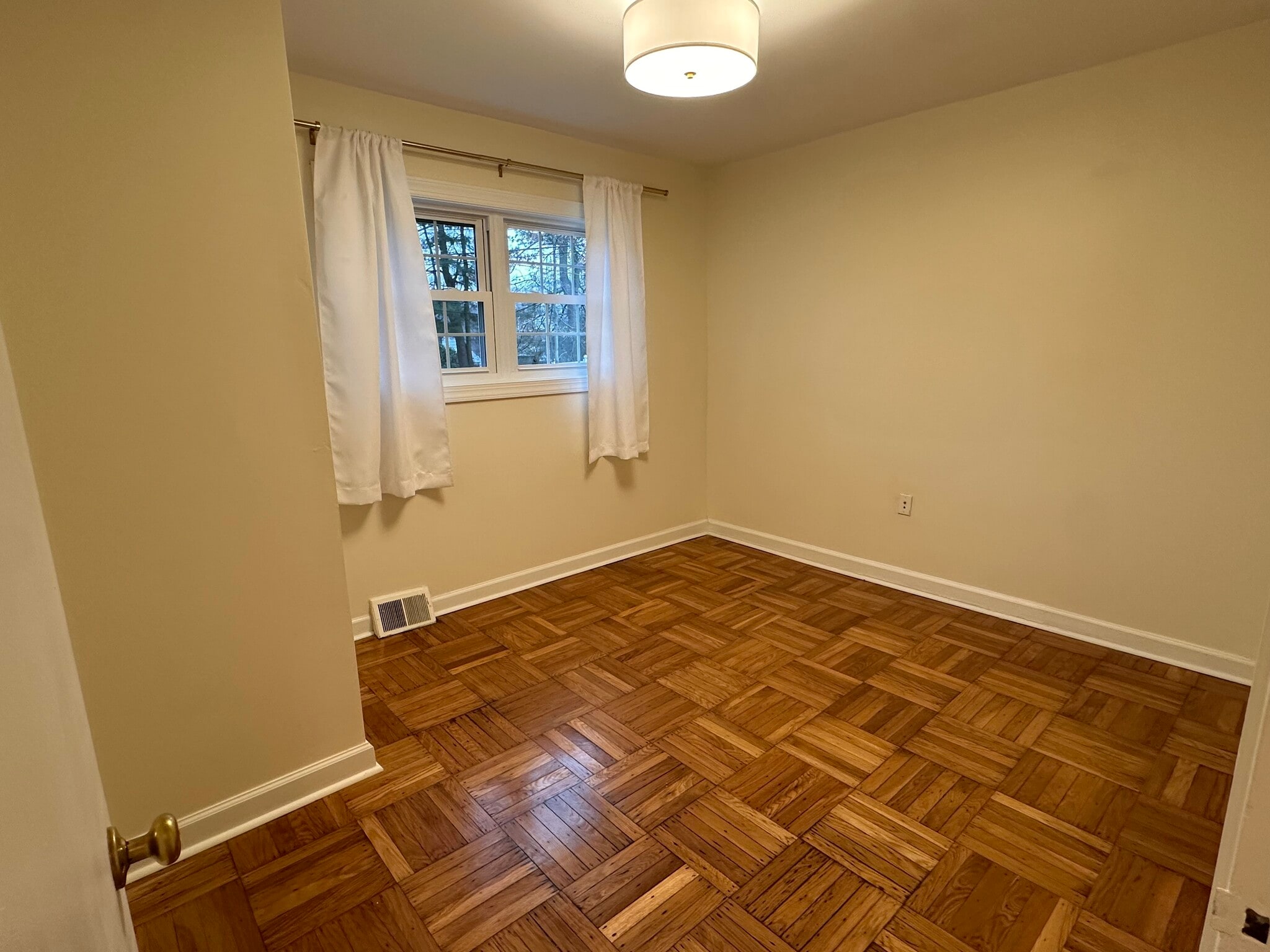 Building Photo - 108 Homewood Rd