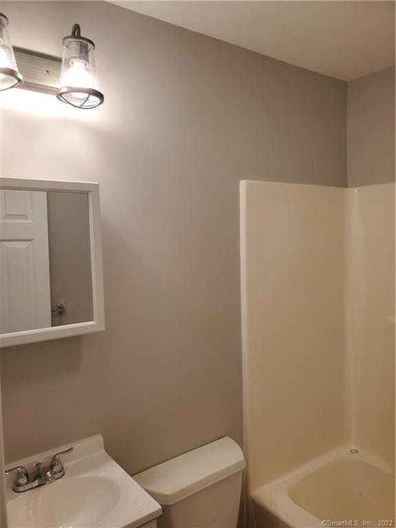 Building Photo - 83 Midway Oval