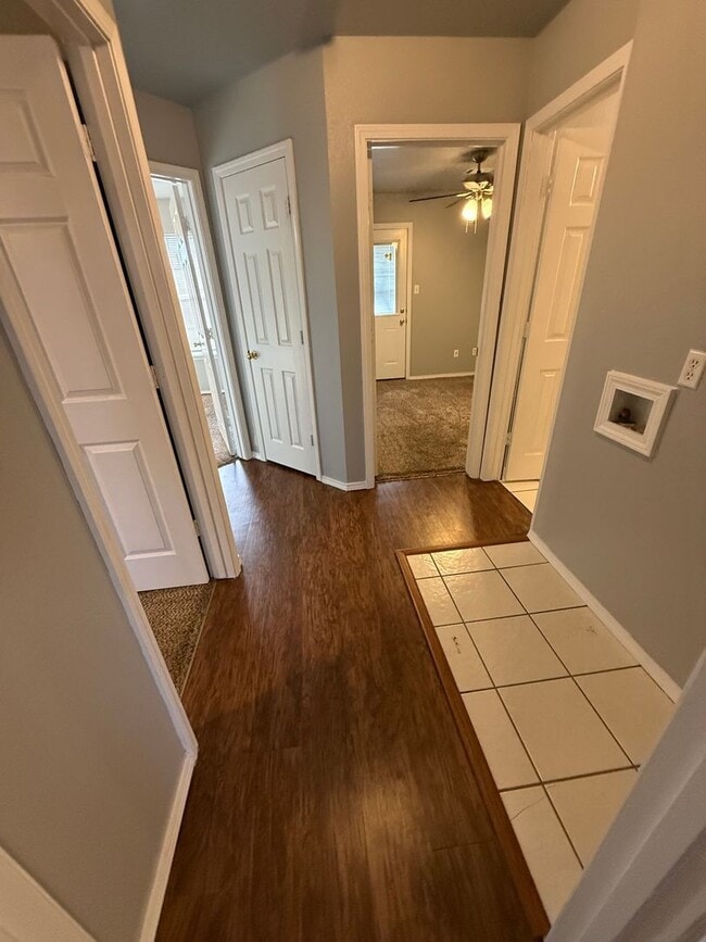 Building Photo - 3 Bed 1.5 Bath House Total Electric close to U of A Fort Smith