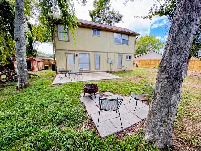 Building Photo - 106 Land Grant Ct