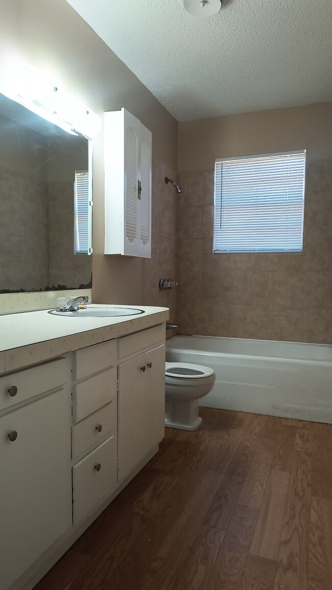 Building Photo - 4809 Kisatchie Ave