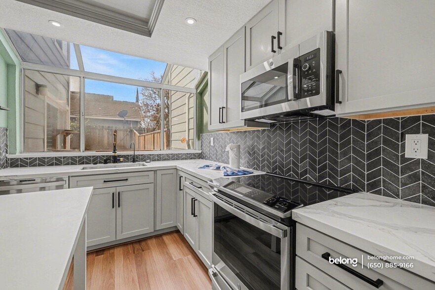 Building Photo - 169 Heron Dr