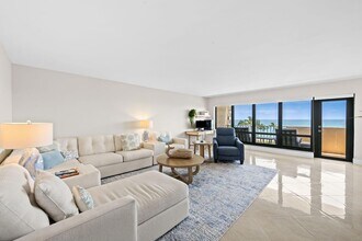 Building Photo - 4900 N Ocean Blvd
