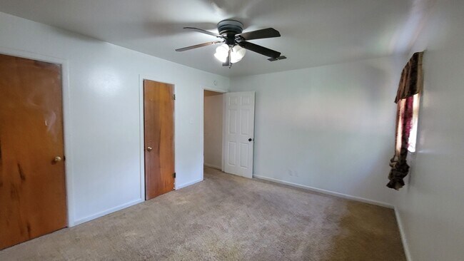Building Photo - Cute Home Located in the Heart Of Lubbock!