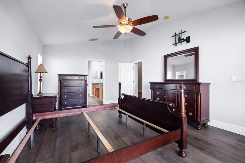 Building Photo - 13413 Mandalay Pl