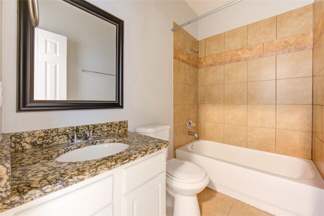 Building Photo - 5527 Gatesprings Ln