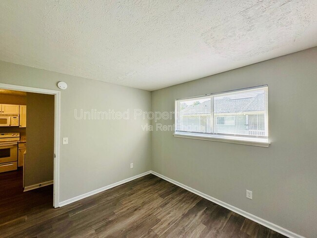 Building Photo - 209 Sunn Aire Ct