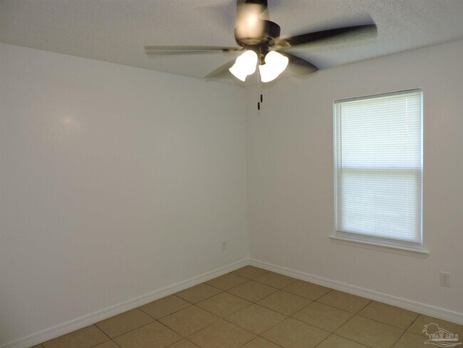 Building Photo - 6611 Bellview Pines Pl