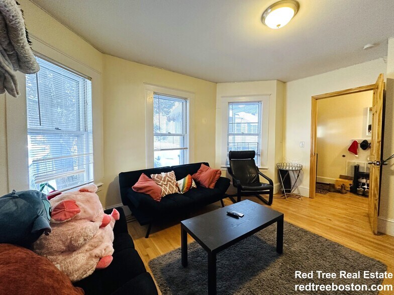 Building Photo - 28A Cherry St