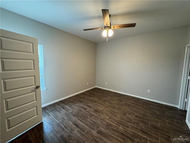 Building Photo - 1612 Canelo Dr