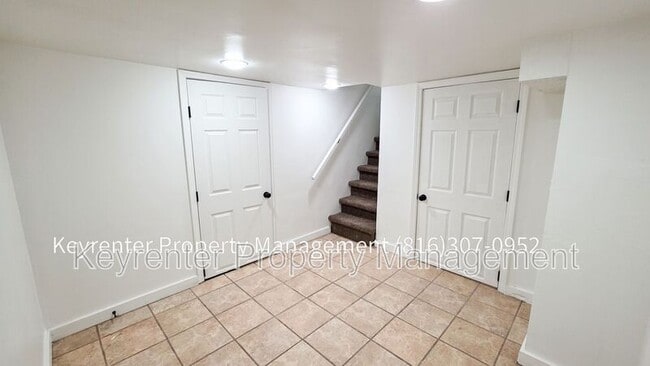 Building Photo - 7013 Bellefontaine Ave