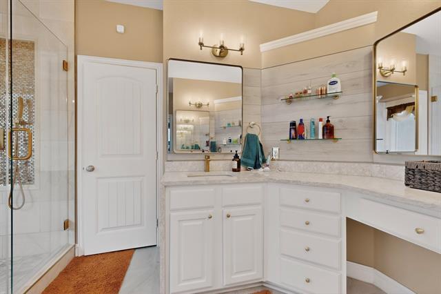 Building Photo - 2345 Fountain Gate Dr