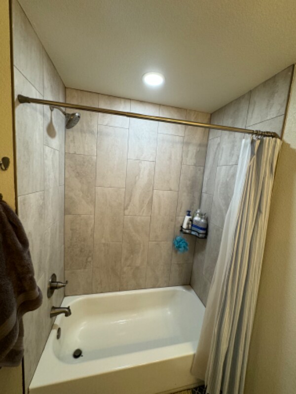 Building Photo - 1523 S Fountain St