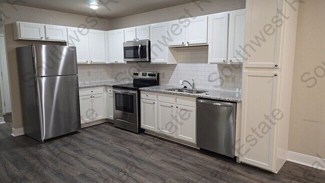 Building Photo - 1301 Mission Dr