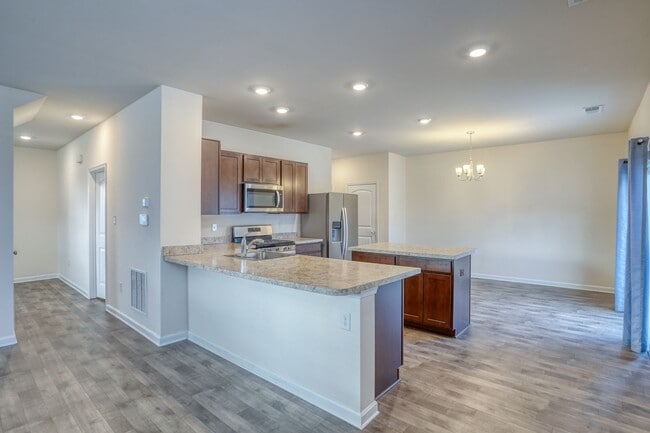 Building Photo - 67 Bostick Ln