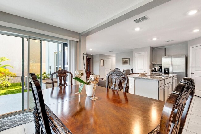 Building Photo - 2942 Rock Sound St