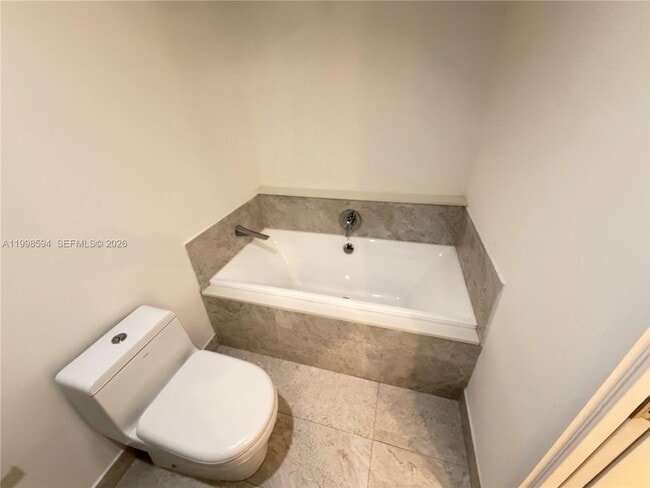 Building Photo - 488 NE 18th St