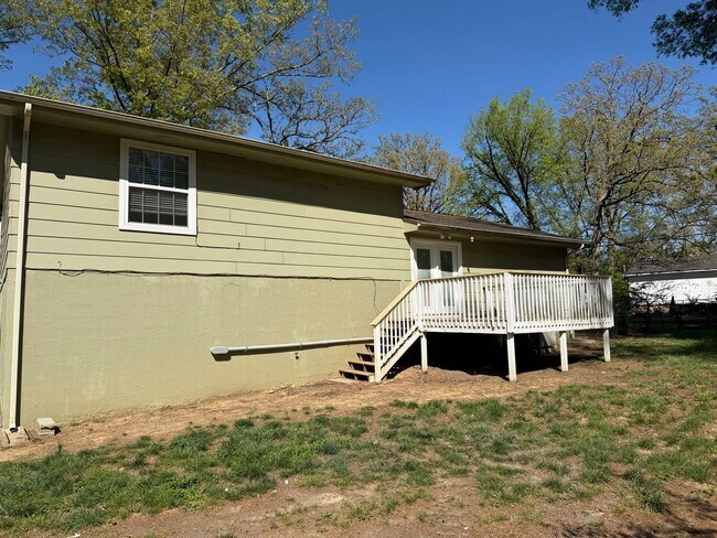 Building Photo - East Brainerd