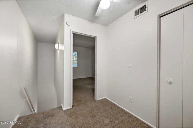Building Photo - 12717 W Tasha Dr