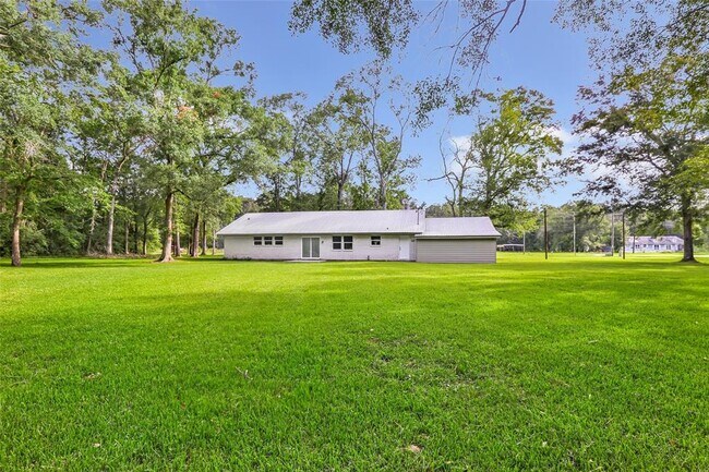 Building Photo - 3014 Inland Rd