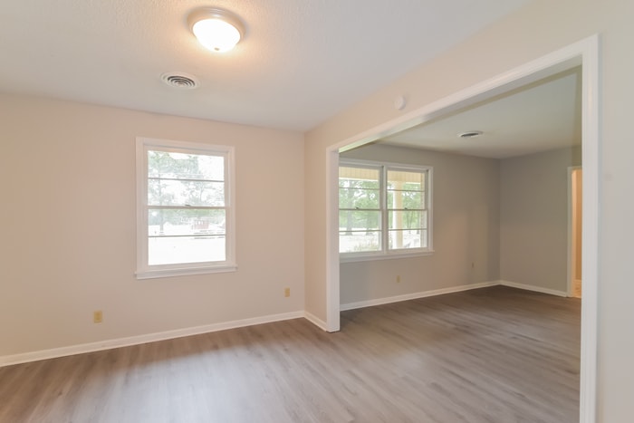 Building Photo - 6041 Pineleaf Dr