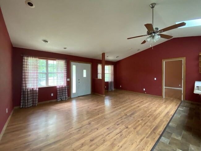 Building Photo - 95 Co Rd 404