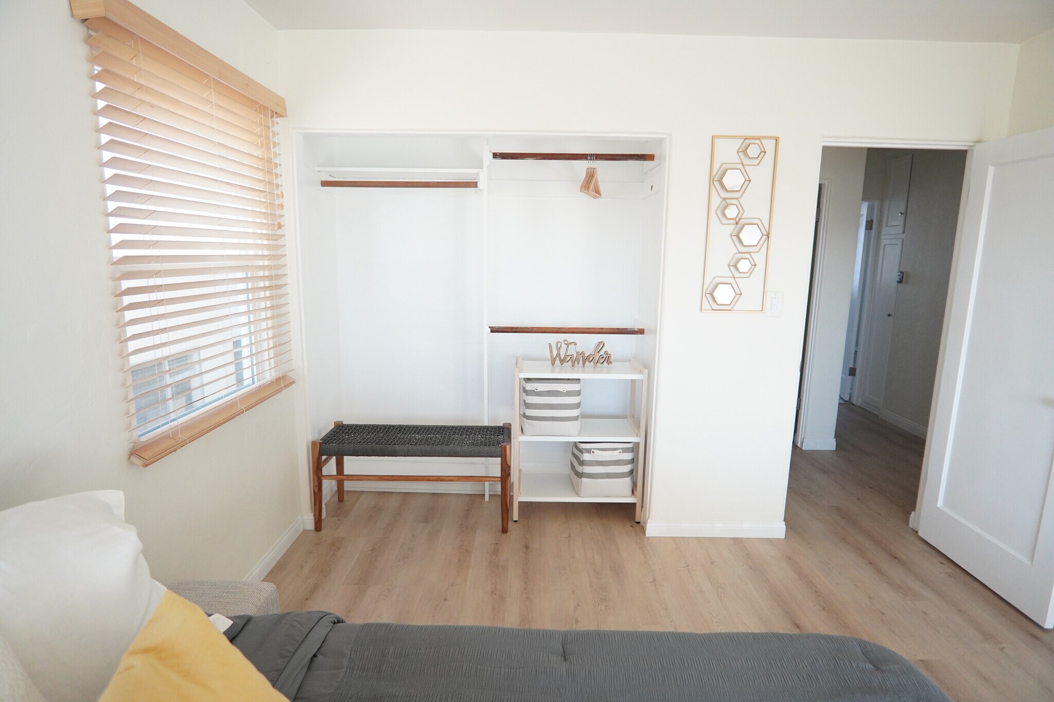 Building Photo - 1814 Linwood St