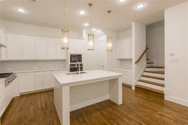 Building Photo - 6105 Echelon Way