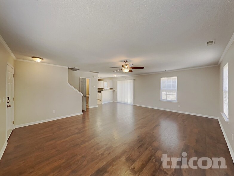 Building Photo - 223 Pebblestone Dr