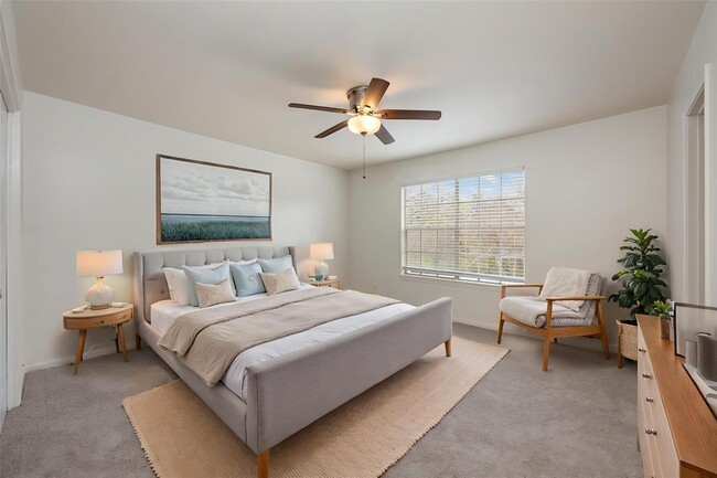 Building Photo - 6107 Bullard Dr