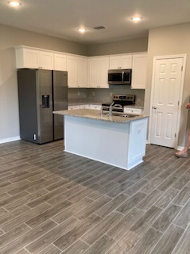 Building Photo - Brand New Build- 3 Bedroom 2.5 bath townhome.