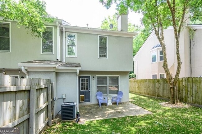 Building Photo - 501 Defoors Landing NW