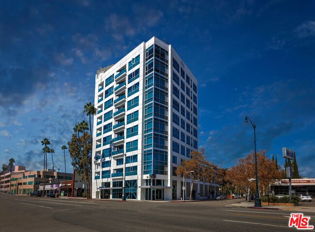 Building Photo - 8601 Wilshire Blvd
