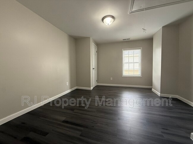Building Photo - 1661 Patton St