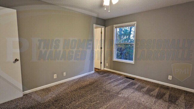 Building Photo - 1352 Chucker Dr