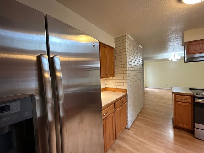 Building Photo - 3 Bedroom / 2 Bathroom in Bend's Orchard D...