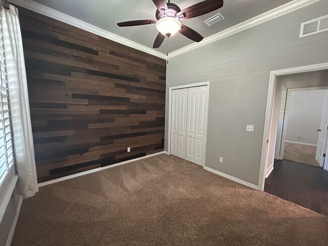 Building Photo - Beautiful Home in Oakmont Community