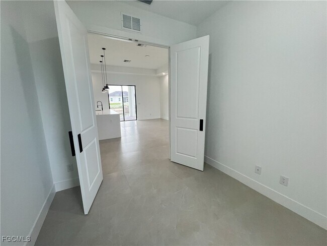 Building Photo - 1302 NW 13th Terrace